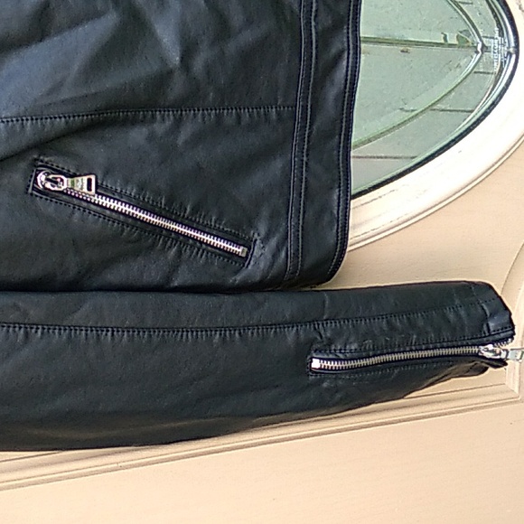 Express Black Jacket - Picture 7 of 10